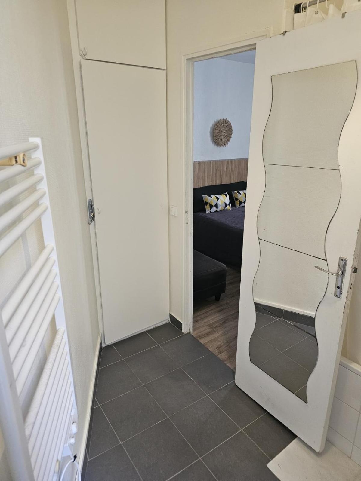 Cozy Apartment In The Heart Of The 10Th Paris Eksteriør billede
